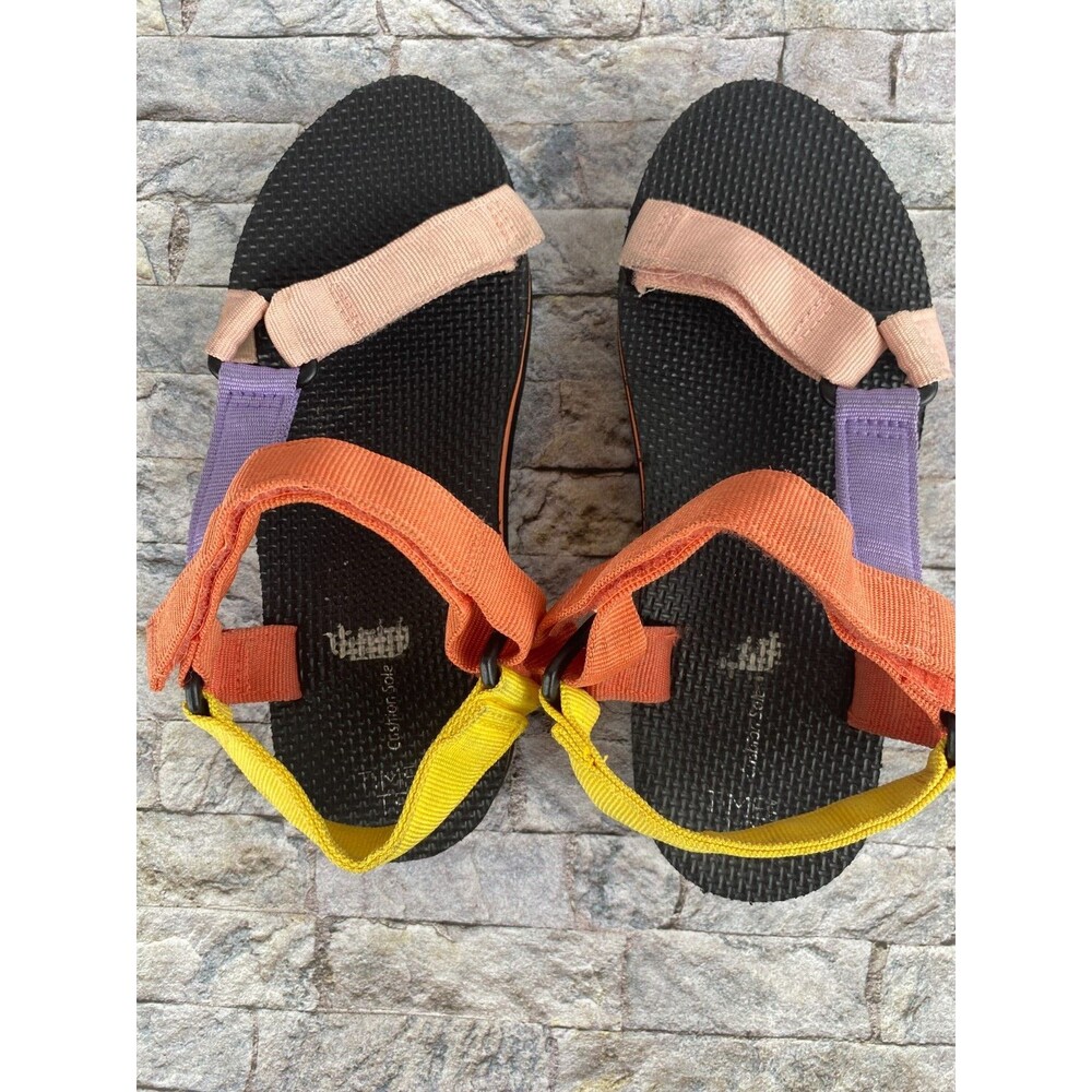 Time And Tru Women's Size  9-10  Slip On Adjustable  Hook & Loop Strap Sandals